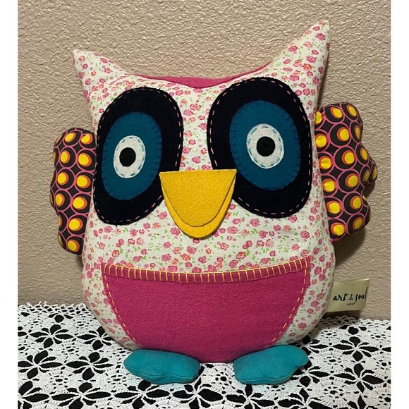 Rare Art & Soul Owl Pillow - Picture 1 of 5